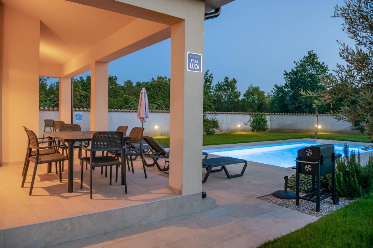 Holiday House Luca Porec Ngoại thất bức ảnh